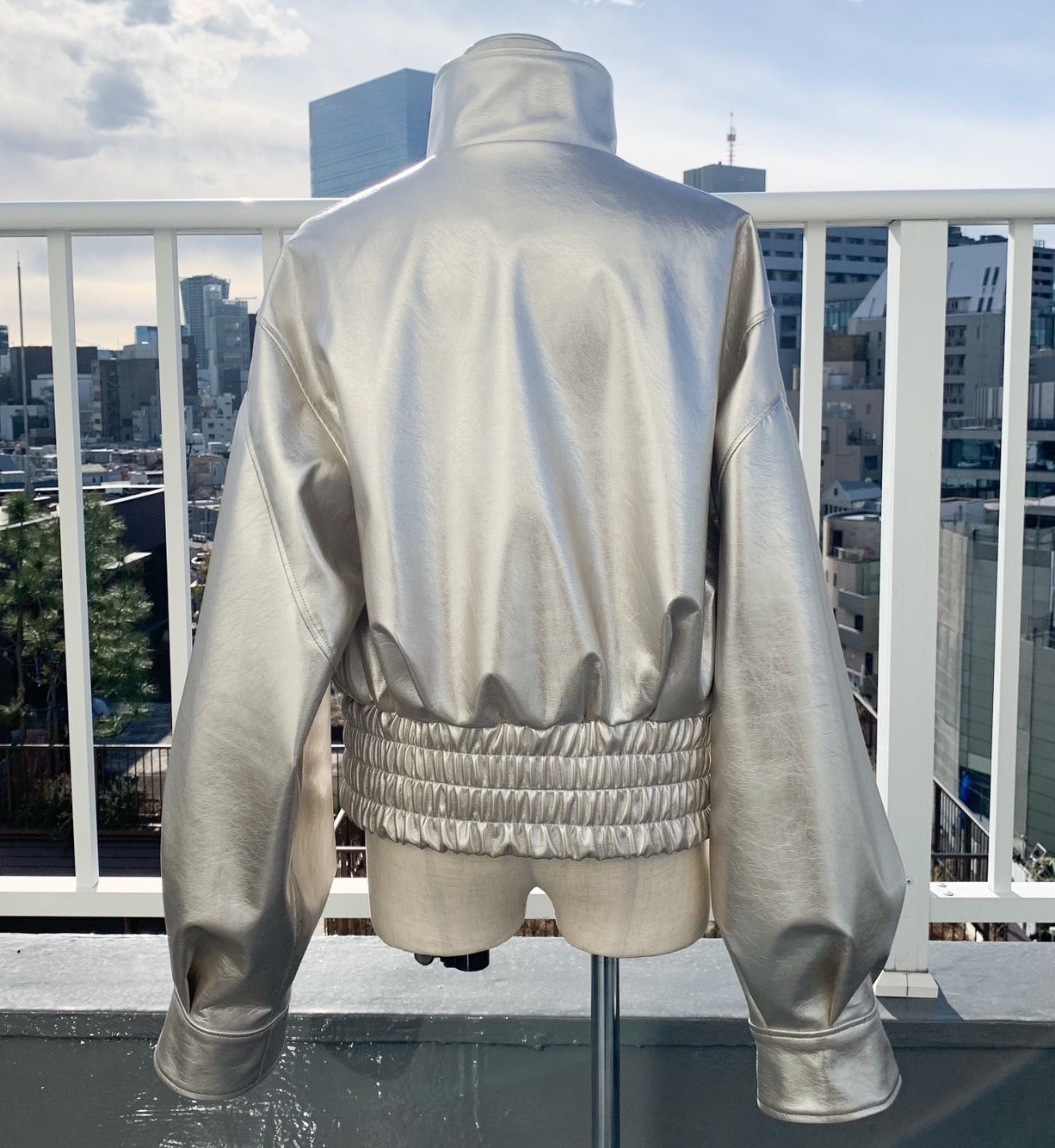 EmST ろるあ個展「etc.」 ブルゾン Silver