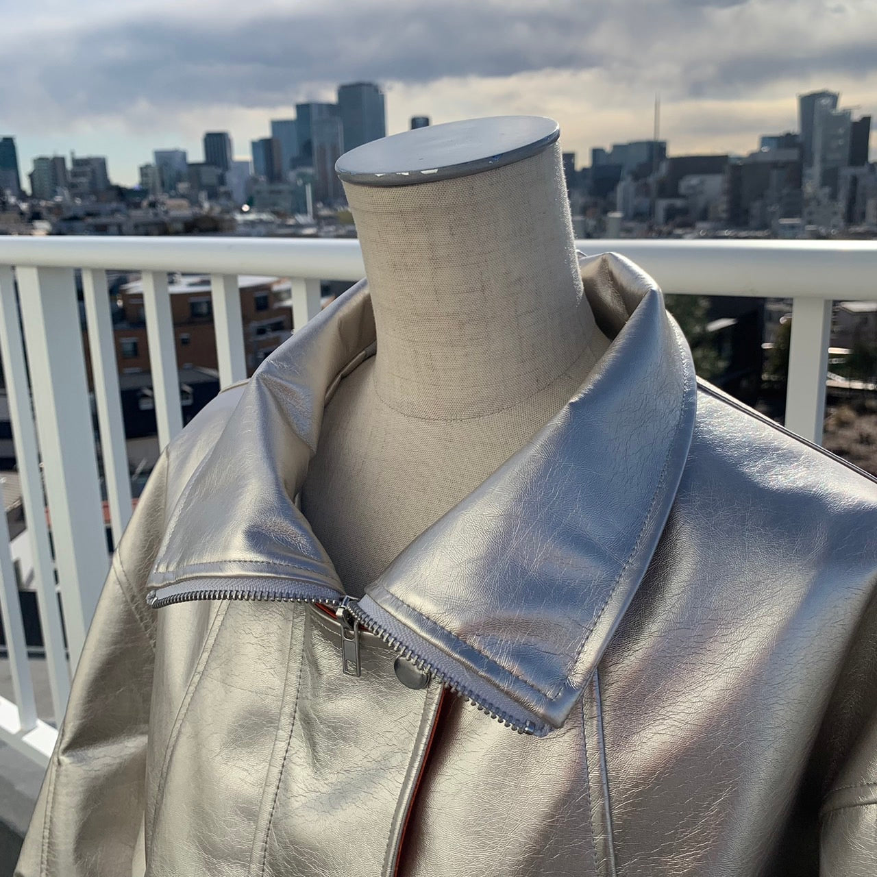 EmST ろるあ個展「etc.」 ブルゾン Silver