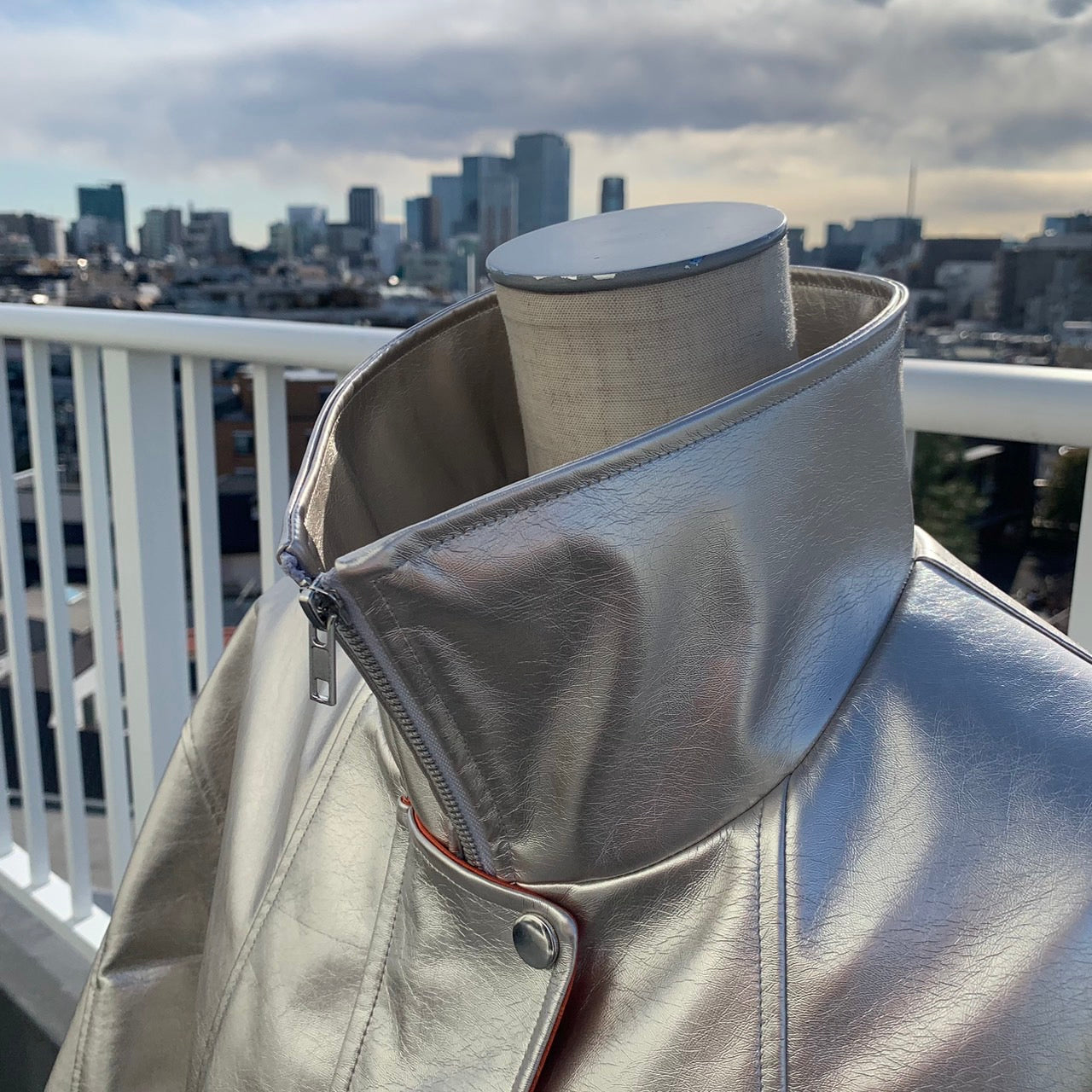 EmST ろるあ個展「etc.」 ブルゾン Silver